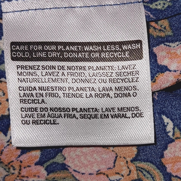 Levi's Floral High-Neck Long Sleeve Blouse Size M - Picture 13 of 13